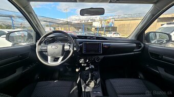 Toyota Hilux 2.4 L D-4D 4x4 - 13