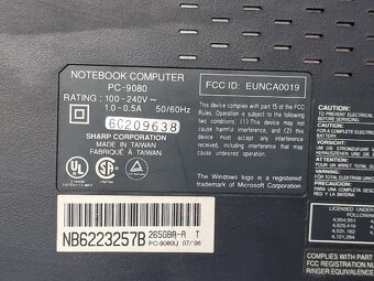 # SHARP PC-9080 starý laptop/notebook - 13