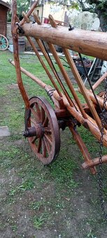 Starý drevený konský voz - rebriňak II - 13