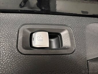 Mercedes-Benz E trieda Kombi 350 d All Terrain 4MATIC A/T - - 13