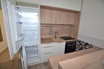 NA PRENÁJOM | novostavba 1 izbového bytu s parkovaním - 13