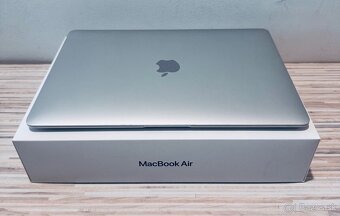 Macbook Air 13” i5 1,6GHz, 256GB SSD, 8GB RAM, top stav - 13