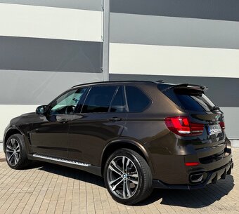 BMW X5 M50D - 13