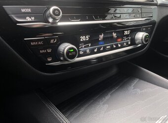 BMW Rad 5 Touring 530e xDrive PHEV LASER HEAD-UP 360°3D KAM. - 13