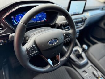 Ford Kuga 2.0 Ecoblue Bohata výbava TITANIUM - 13