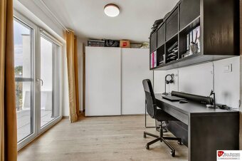 REB.sk Predaj 4 izbový dom.100 m2, pozemok 208 m2, Štúrova u - 13