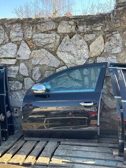 Dvere na autá zn. Volkswagen a Škoda - 13