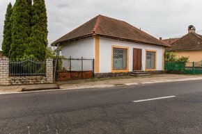 Rodinný dom + ateliér v prostredí maďarského vidieka - 13