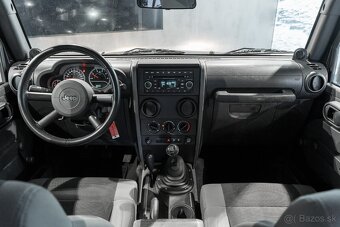 Jeep Wrangler 2.8 CRD Sport - 13