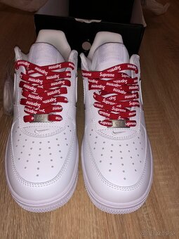 Nike Air Force 1 x Supreme Low White - 13