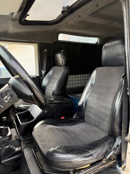 Land Rover Discovery 2.5 Td5 (2003), 90 kW, offroad špecial - 13