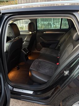 ŠKODA SUPERB 2.0 TDI DSG STYLE - 13