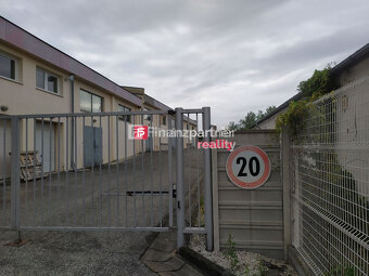 Obchodno-administratívny objekt s veľkým skladovým priestoro - 13