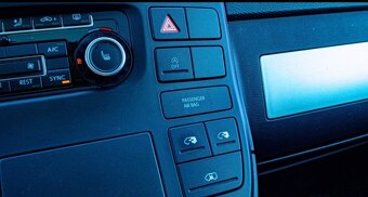 Volkswagen Multivan 2.0 TDI Highline DSG 7 - 13