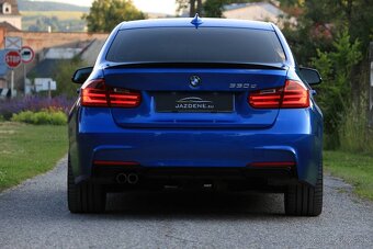 BMW Rad 3 330d A/T - 13
