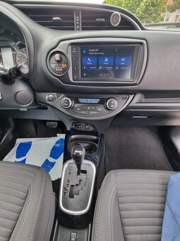 Toyota Yaris Selection Multidrive S - 13