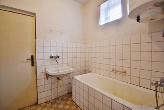 PREDAJ: RODINNÝ DOM, GABČÍKOVO - 13