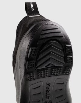 Predam Nove Crocs Quick Trail Low Blk Black 39/40 - 13