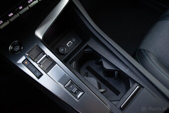 Peugeot 308 1.2 PureTech 130 AT8 | 2022 | TOP stav | - 13