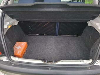 Peugeot 206 - 13