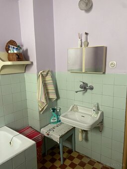 Rodinný dom s výhladom na zámok v Slovenskej Ľupči - 13