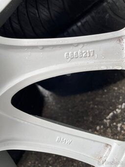 5x112 R17 7,5J ET27 BMW + 225/55 R17 letné (2021) - 13