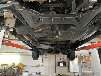 Transporter T4 2,5TDI 65.kW. mot AJT - 13