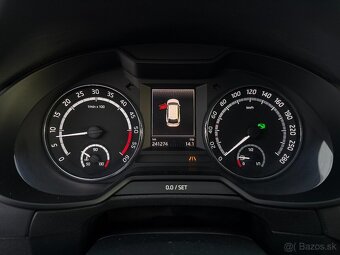 Škoda Octavia Combi 2.0 TDI DPF RS DSG - 13