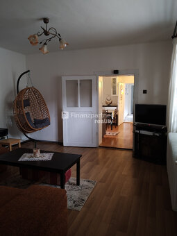 NOVINKA Rodinný dom s veľkým pozemkom a výhľadom na Veľkú J - 13