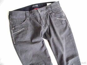 Armani Jeans dámske skinny nohavice   M-28 - 13