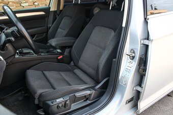 Volkswagen Passat Variant 2.0 TDI Highline DSG - 13