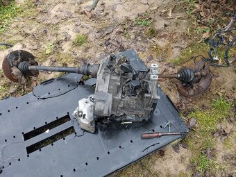 Octavia 1.9 81kw náhradné diely - 13