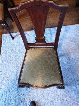 Príborník, stôl a stoličky - 13