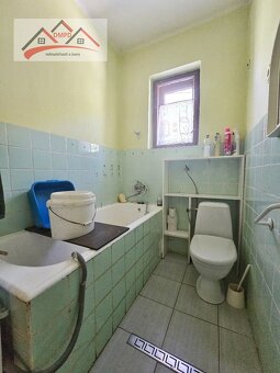 Ponúkame Vám na predaj rodinný dom v obci Ráztočno. - 13