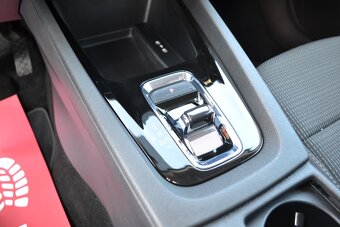 Škoda Octavia Combi 2.0 TDI DSG Virtual Cocpit - 13