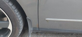Volkswagen Passat b6  2.0tdi - 13