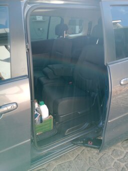 Predám Mazda 5 2.0 105kw r.v 11/2009 - 13