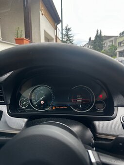 Bmw f10 520 - 13