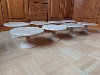 Drevený podnos na tortu, koláče, chlebíčky - 13