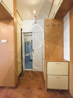 PREDAJ: svetlý 2-izbový byt; Stavbárska - Vrakuňa - 13