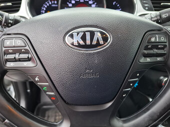 KIA CEED COMBI 1,4 r.v. 2016 1. majiteľ, kúpené v SR - 13
