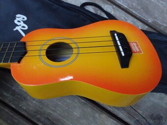 Predám krásne Ukulele Baton Rouge-ešte pôvodná 1.séria - 13