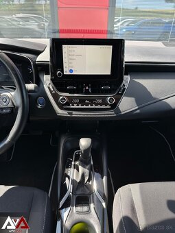 Toyota Corolla Combi TS 1.8 Hybrid e-CVT Comfort, Pôv.lak,SR - 13