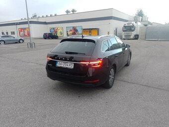 Predám Škoda Superb 3 combi obsah 1,6desel ročník 2020 DSG - 13
