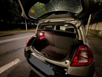 Renault Mégane 1.4 16V - 13