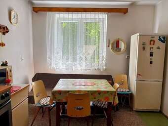 Rodinný dom s pekným pozemkom v Turčianskom Petre - 13