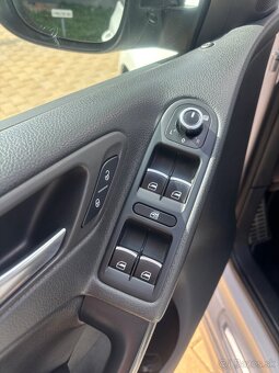 Volkswagen Golf 2.0 TFSI 270k R 4-Motion - 13