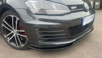 LIPKO SPOJLER PREDNEHO NARAZNÍKU NA NARAZNIK čierne - 13