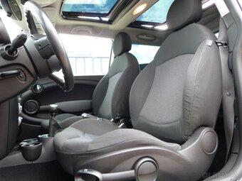 Mini One 1,4i 70kW M6 panoráma - 13