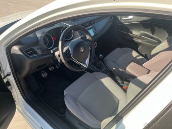 Alfa Romeo Giulietta 1,4 Tj 88kw Face - 13